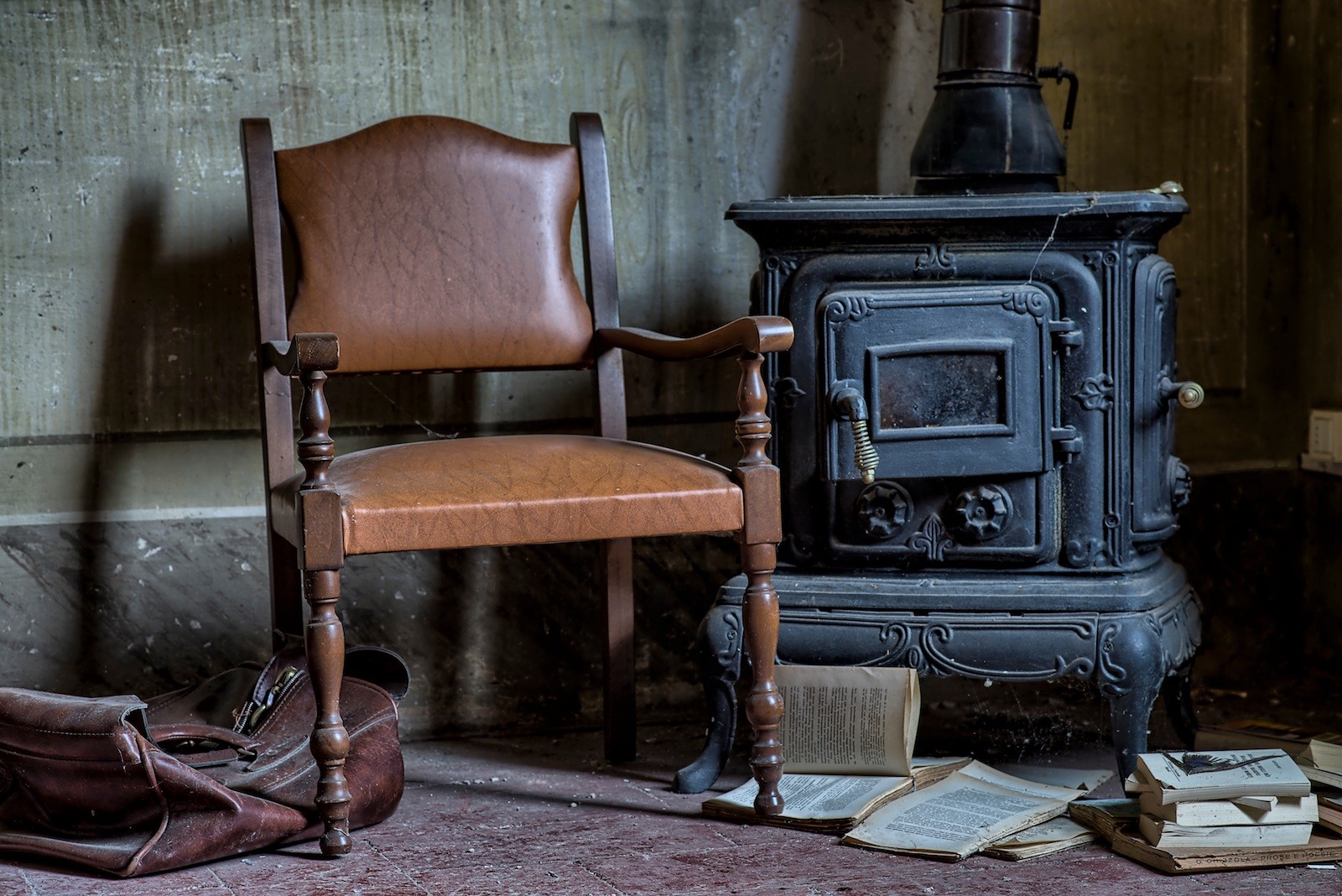An Empty Chair at Christmas - CCW - Christian Communicators Worldwide